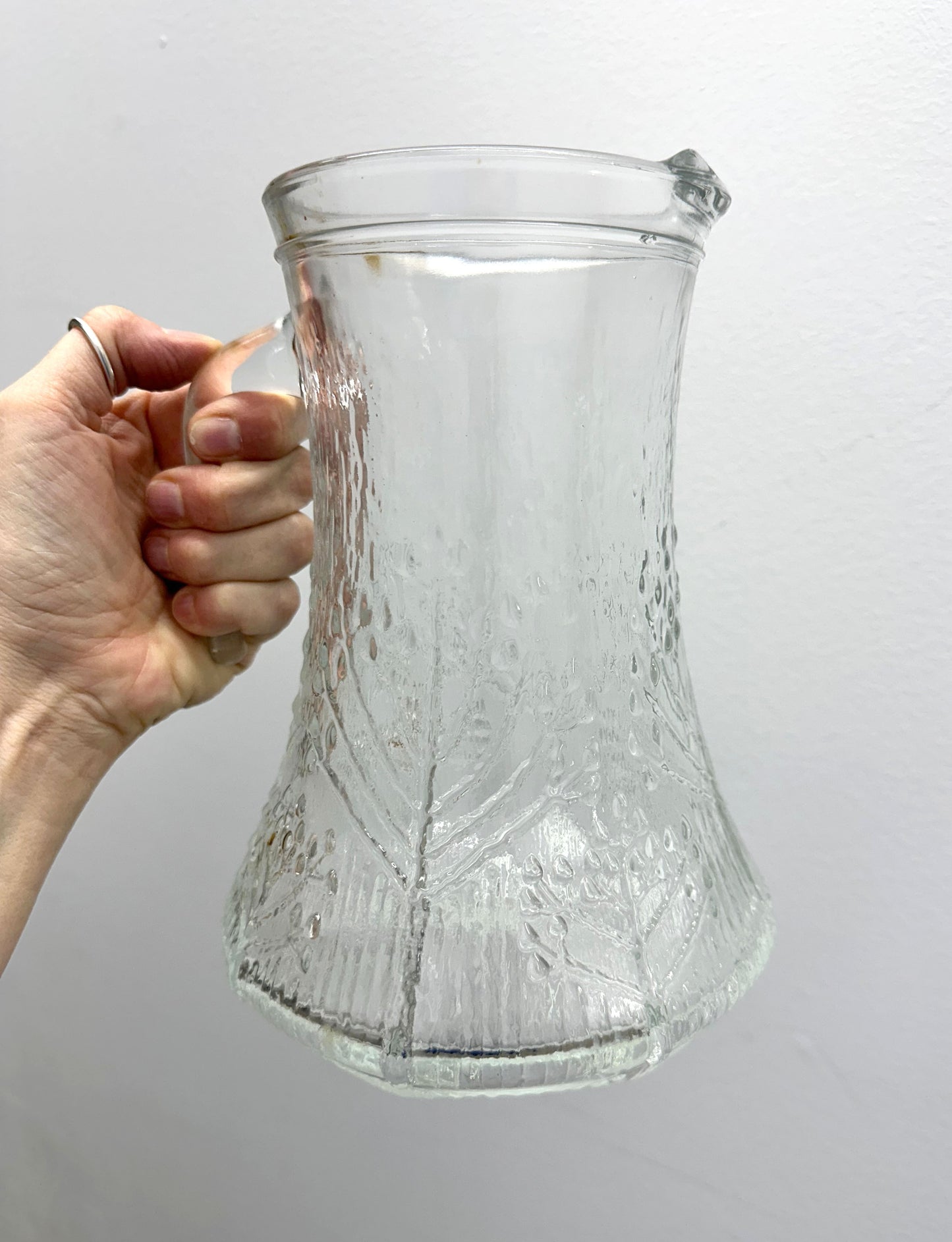 1970's Lasisepat Mantsala (Finland) Cow Parsley pattern glass pitcher